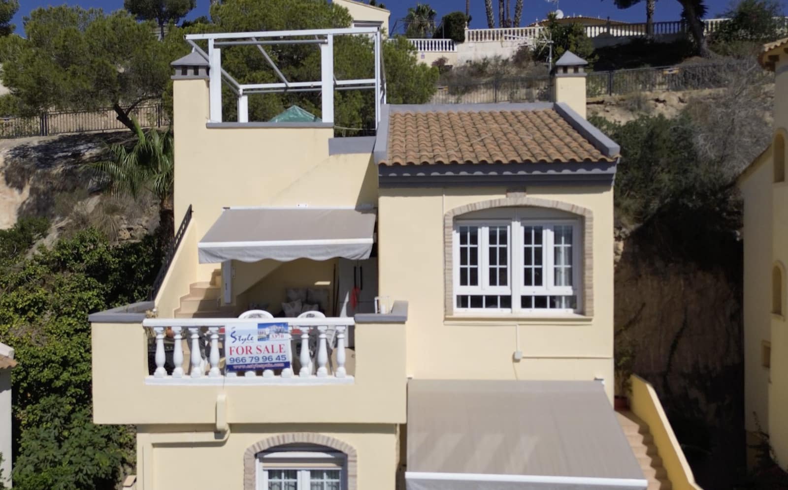 4 bedroom Villa for sale in Las Ramblas Golf with pool - € 329,995 (Ref: 9719776)