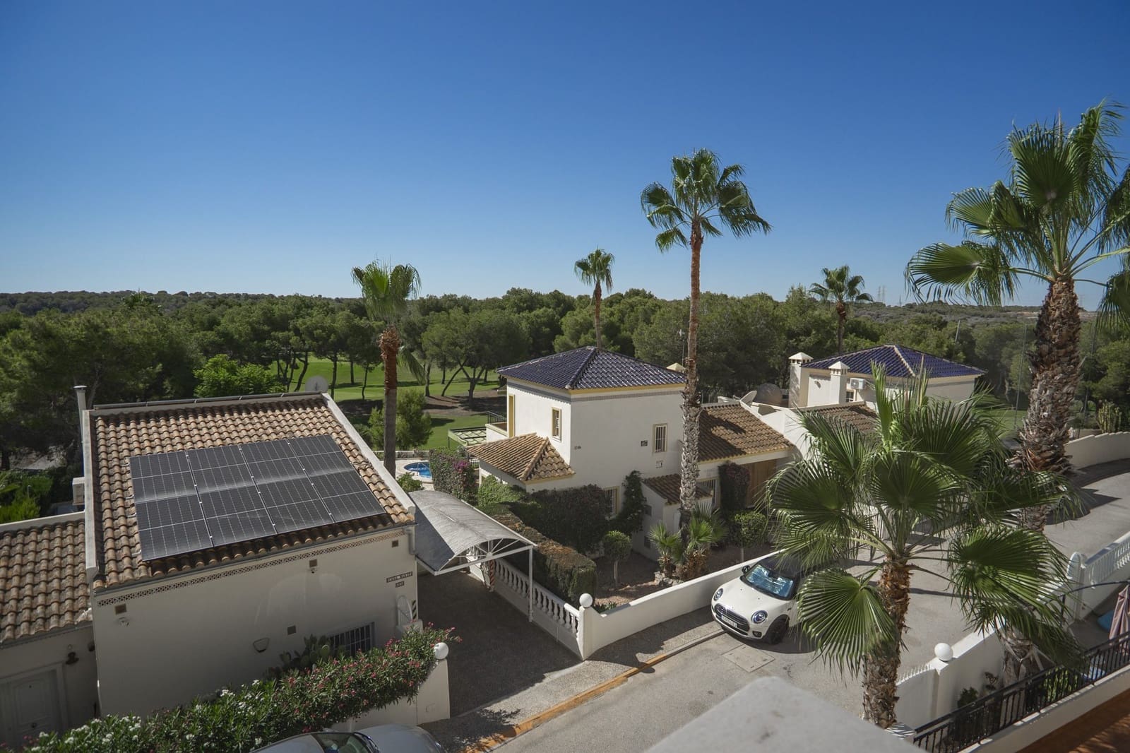 4 bedroom Villa for sale in Las Ramblas Golf with pool - € 329,995 (Ref: 9719776)