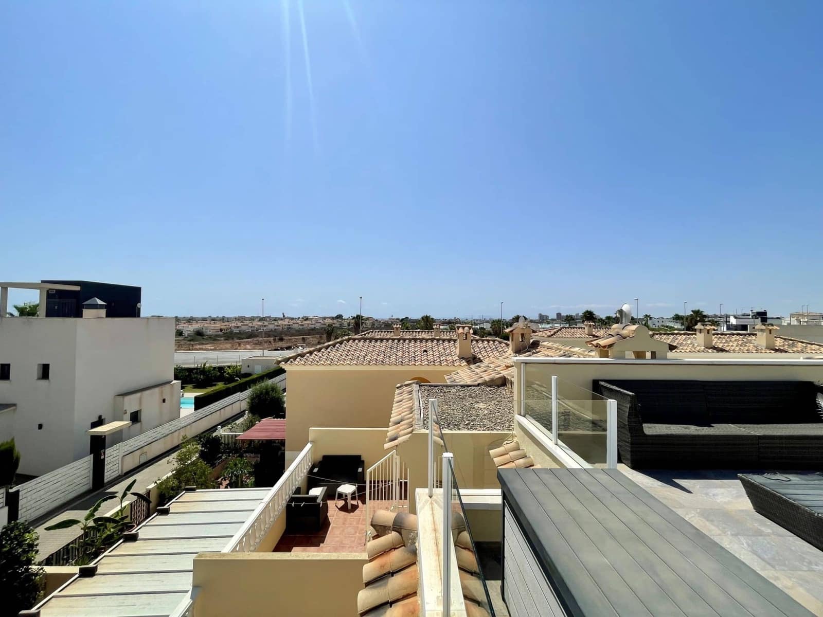 2 quarto Bungalow para venda em Orihuela Costa com piscina - 185 000 € (Ref: 9777852)