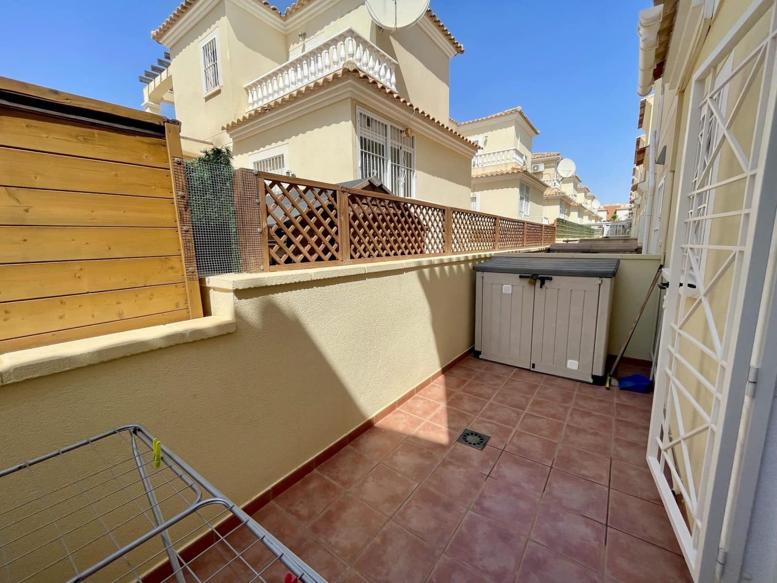 2 quarto Bungalow para venda em Orihuela Costa com piscina - 185 000 € (Ref: 9777852)