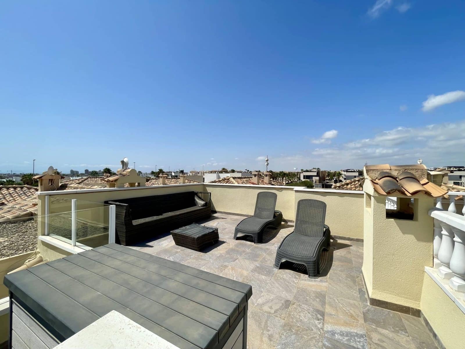 2 quarto Bungalow para venda em Orihuela Costa com piscina - 185 000 € (Ref: 9777852)