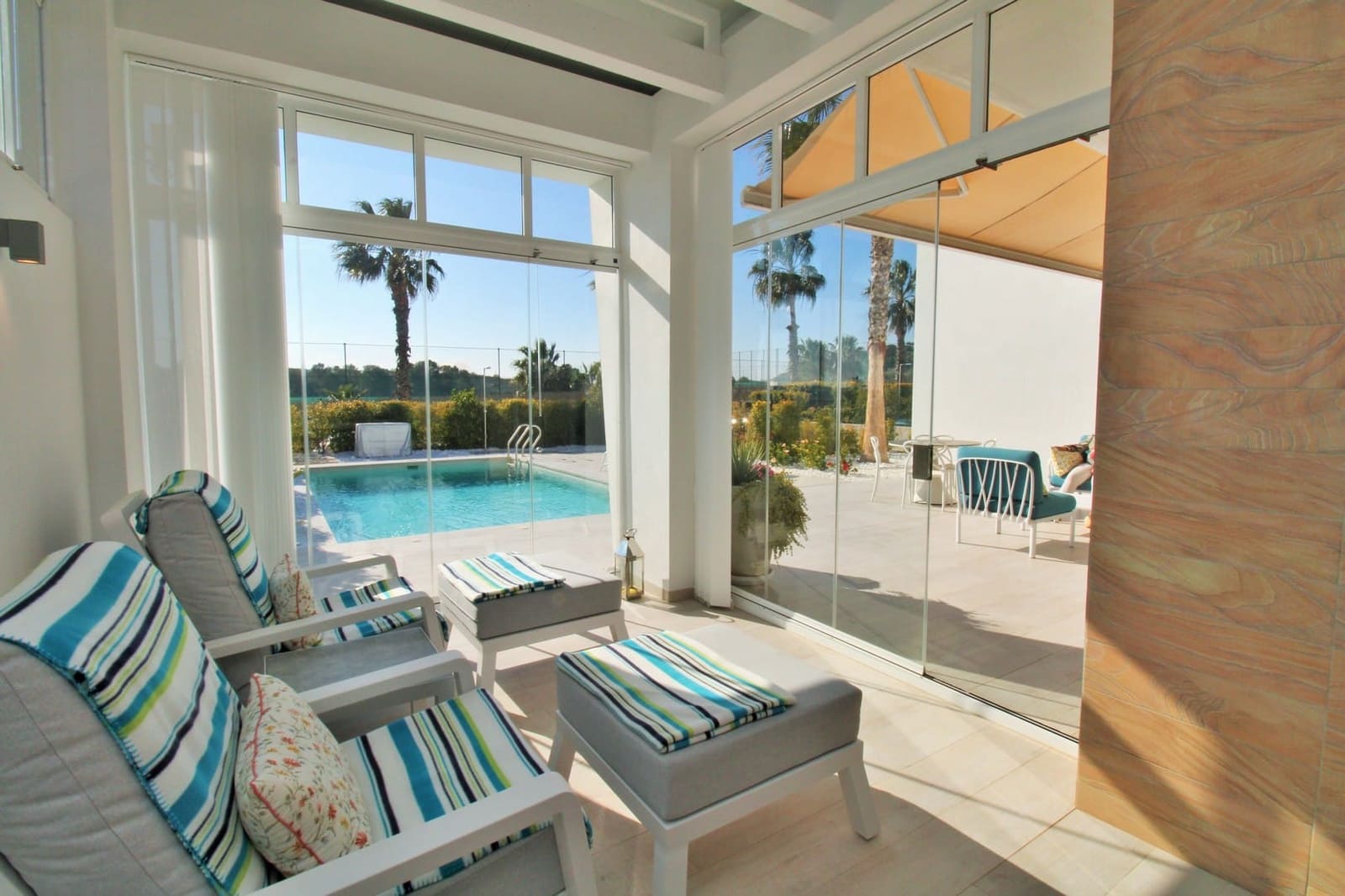 3 sypialnia Willa na sprzedaż w Algorfa z basenem - 559 900 € (Ref: 9777854)