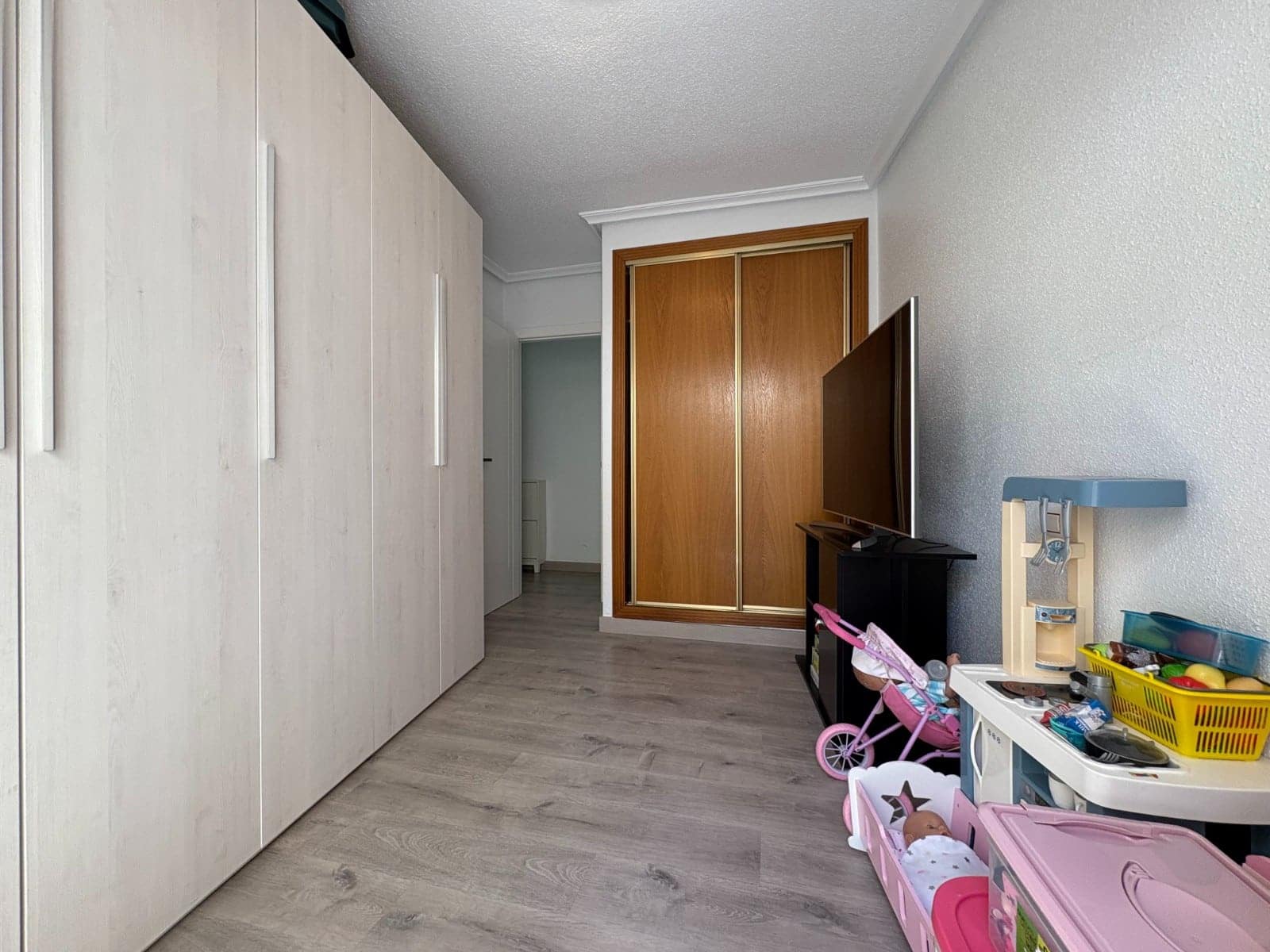 4 chambre Appartement à vendre à Torrevieja - 209 000 € (Ref: 9777862)