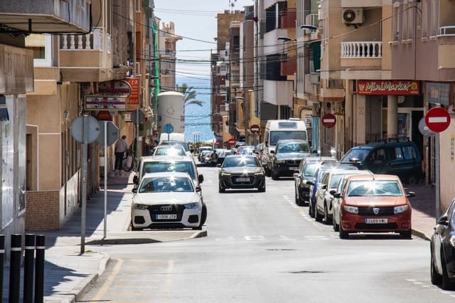 2 quarto Apartamento para venda em Centro, Torrevieja - 198 800 € (Ref: 9777872)