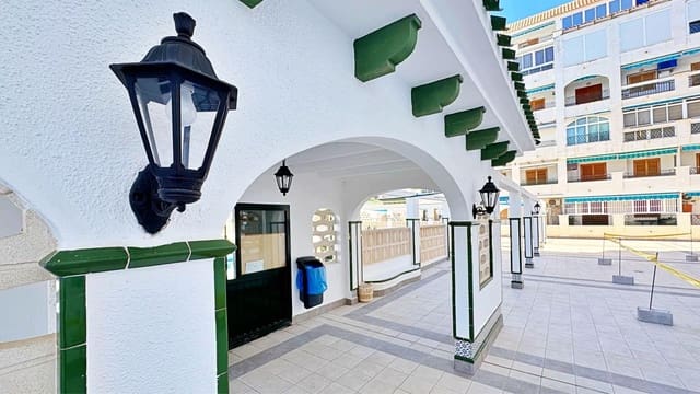 1 camera da letto Appartamento in vendita in Los Europeos, Torrevieja - 187.900 € (Rif: 9777876)