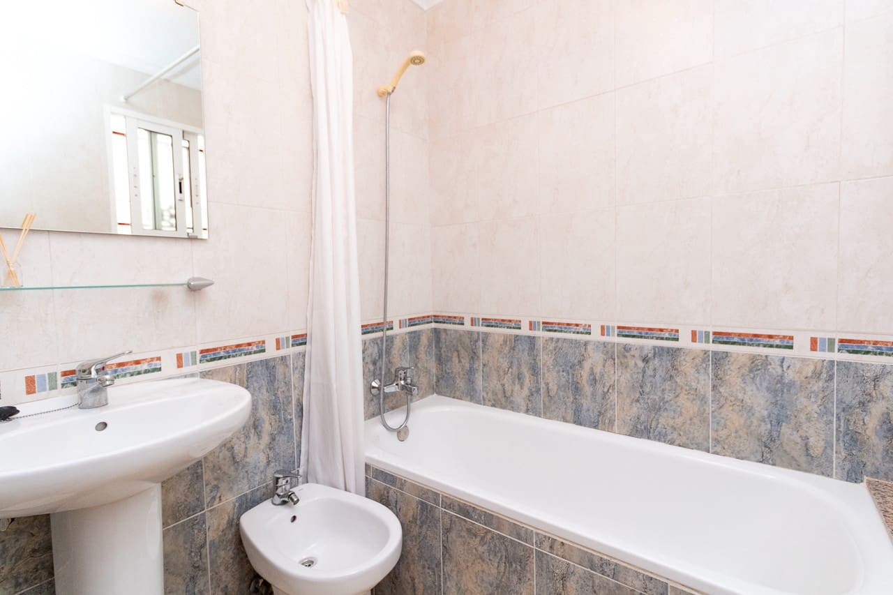 3 quarto Casa em Banda para venda em Playa Flamenca - 189 000 € (Ref: 9777893)