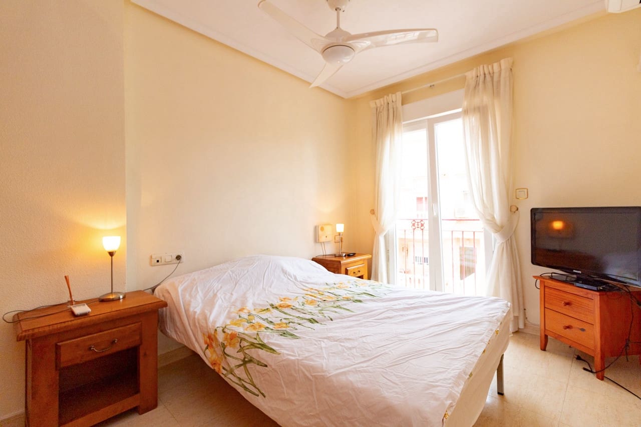 3 quarto Casa em Banda para venda em Playa Flamenca - 189 000 € (Ref: 9777893)