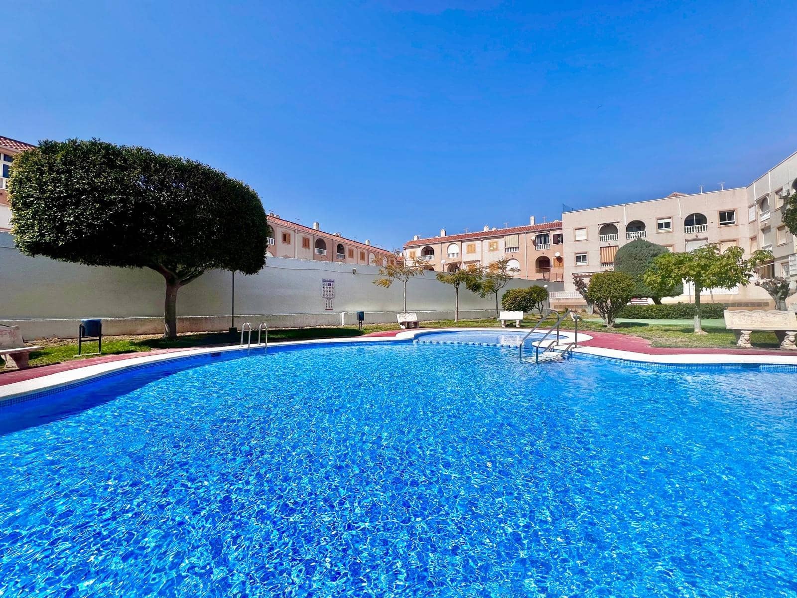 2 sypialnia Apartament na sprzedaż w Torrevieja - 145 000 € (Ref: 9777894)