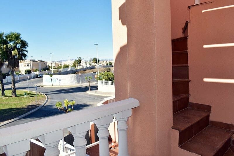 3 quarto Casa em Banda para venda em Torrevieja - 210 000 € (Ref: 9777907)