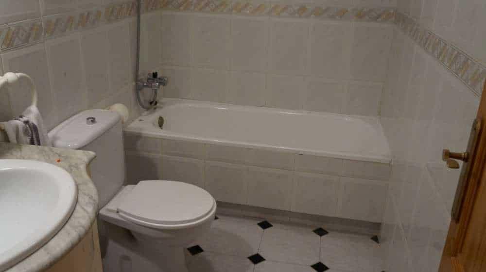 3 bedroom Apartment for sale in Almoradi - € 150,000 (Ref: 9777908)