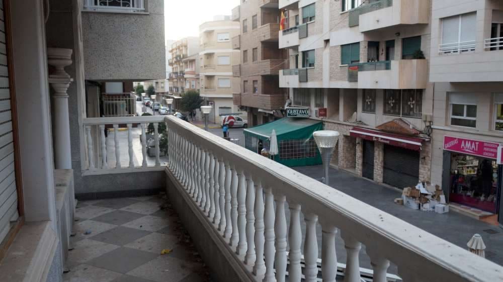 3 bedroom Apartment for sale in Almoradi - € 150,000 (Ref: 9777908)