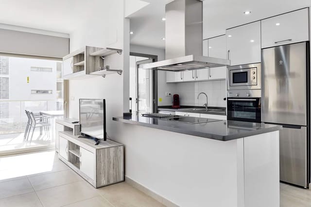 2 makuuhuone Huoneisto myytävänä paikassa Villamartin, Orihuela - 260 000 € (Ref: 9790860)