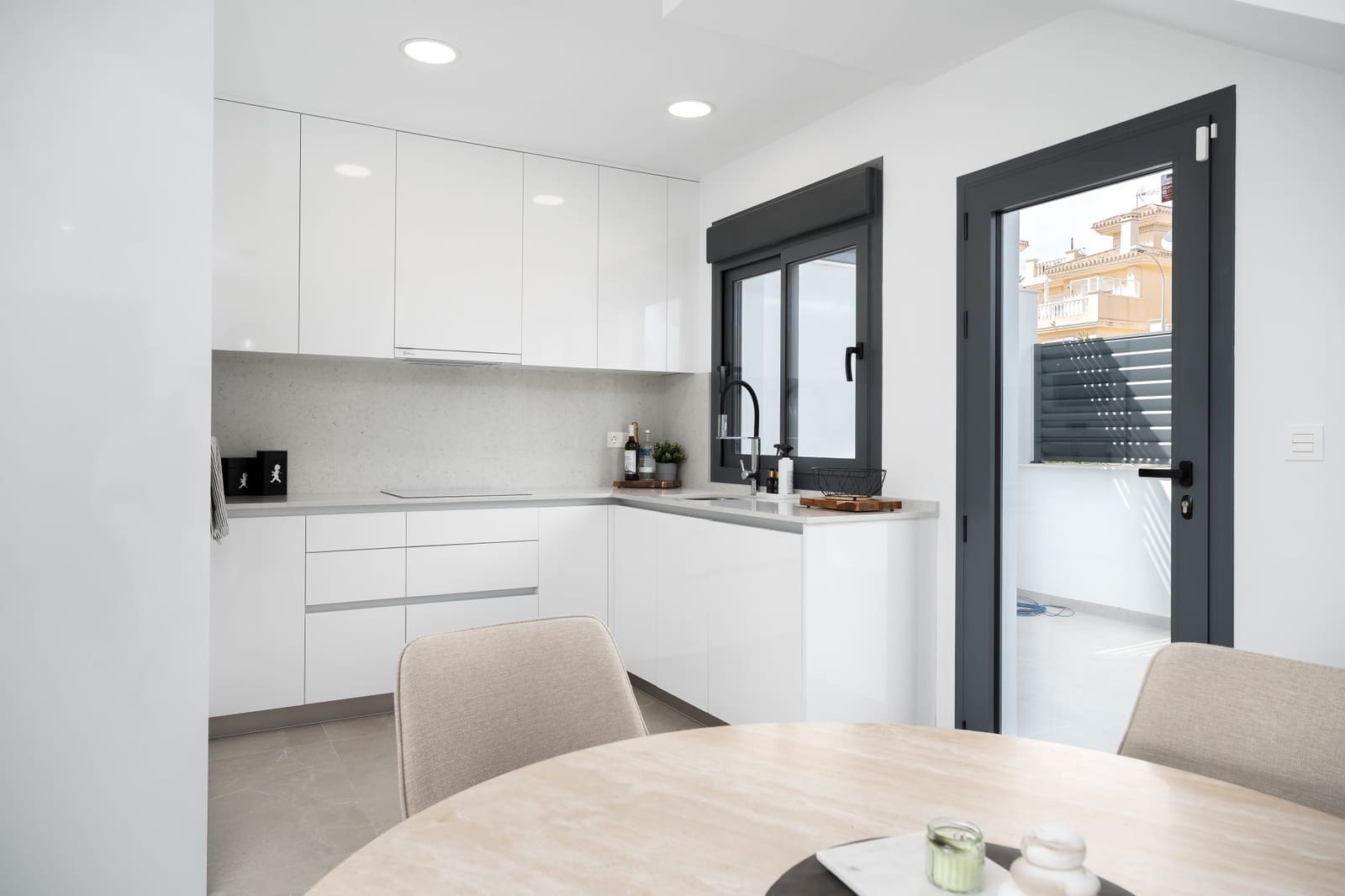 3 bedroom Villa for sale in Torrevieja with pool - € 499,000 (Ref: 9790861)