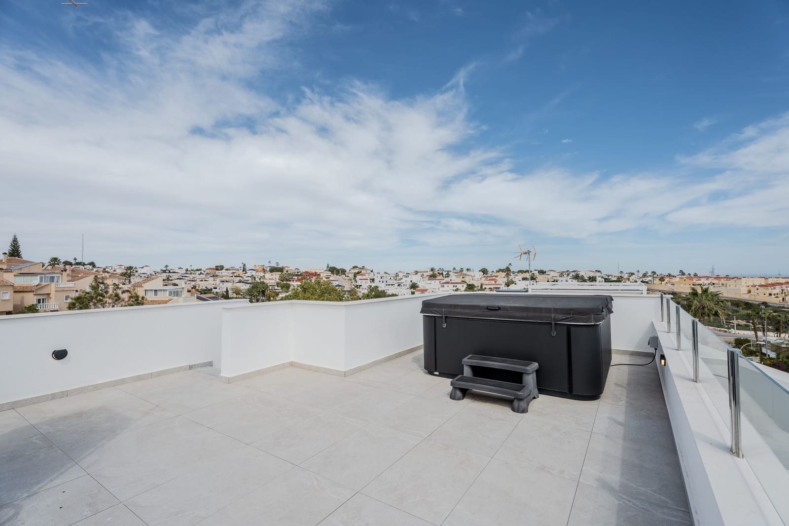 3 bedroom Villa for sale in Torrevieja with pool - € 499,000 (Ref: 9790861)