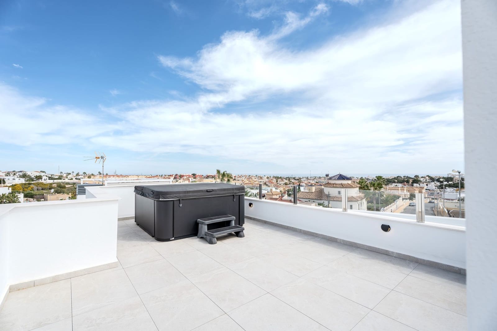 3 bedroom Villa for sale in Torrevieja with pool - € 499,000 (Ref: 9790861)