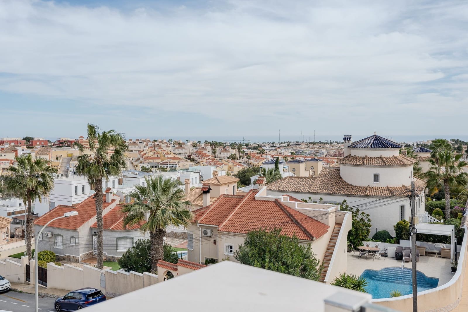 3 bedroom Villa for sale in Torrevieja with pool - € 499,000 (Ref: 9790861)