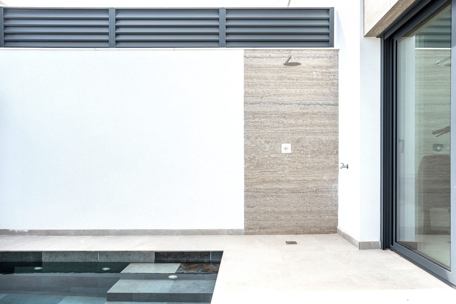 3 bedroom Villa for sale in Torrevieja with pool - € 499,000 (Ref: 9790861)