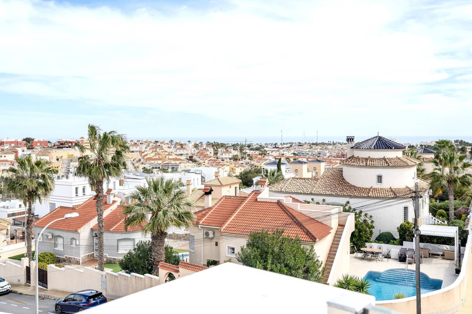 3 bedroom Villa for sale in Torrevieja with pool - € 499,000 (Ref: 9790861)