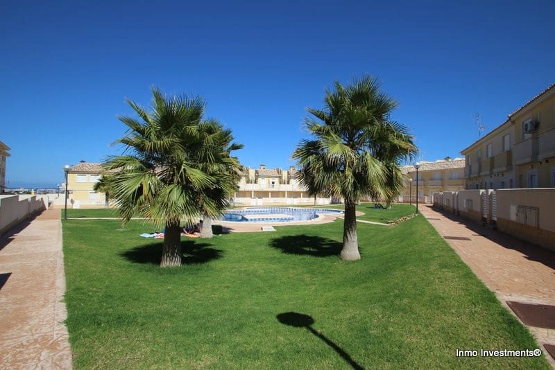 Casa de 2 habitaciones en Orihuela Costa en venta con piscina - 219.000 € (Ref: 9820264)