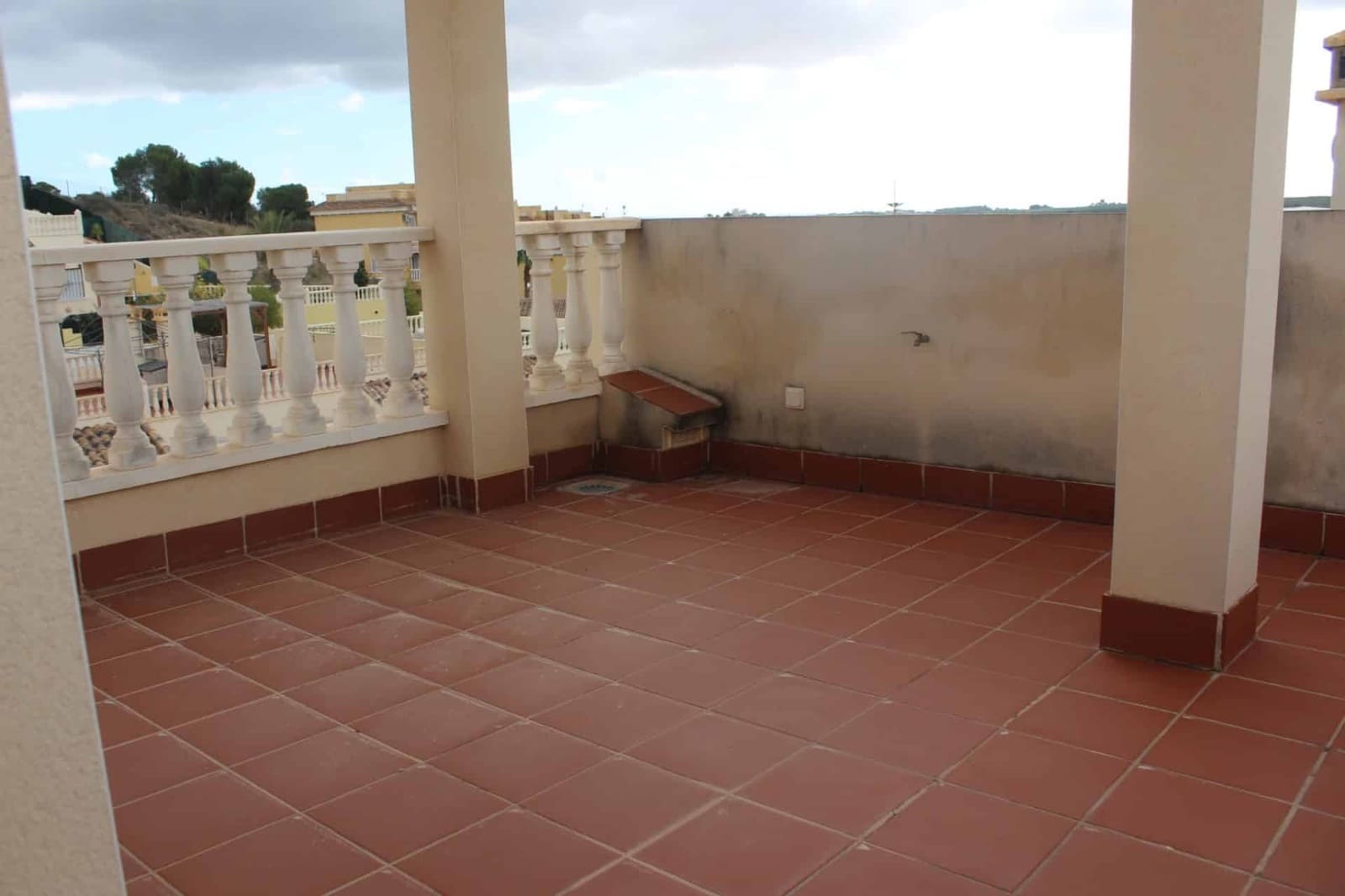 3 slaapkamer Halfvrijstaande villa te koop in Montemar - € 249.995 (Ref: 9828851)