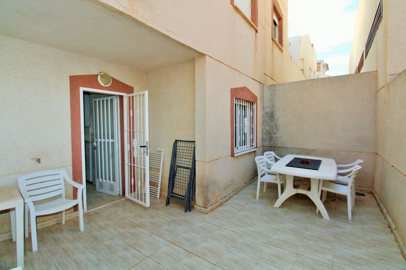 2 bedroom Apartment for sale in Villamartin - € 144,000 (Ref: 9828852)