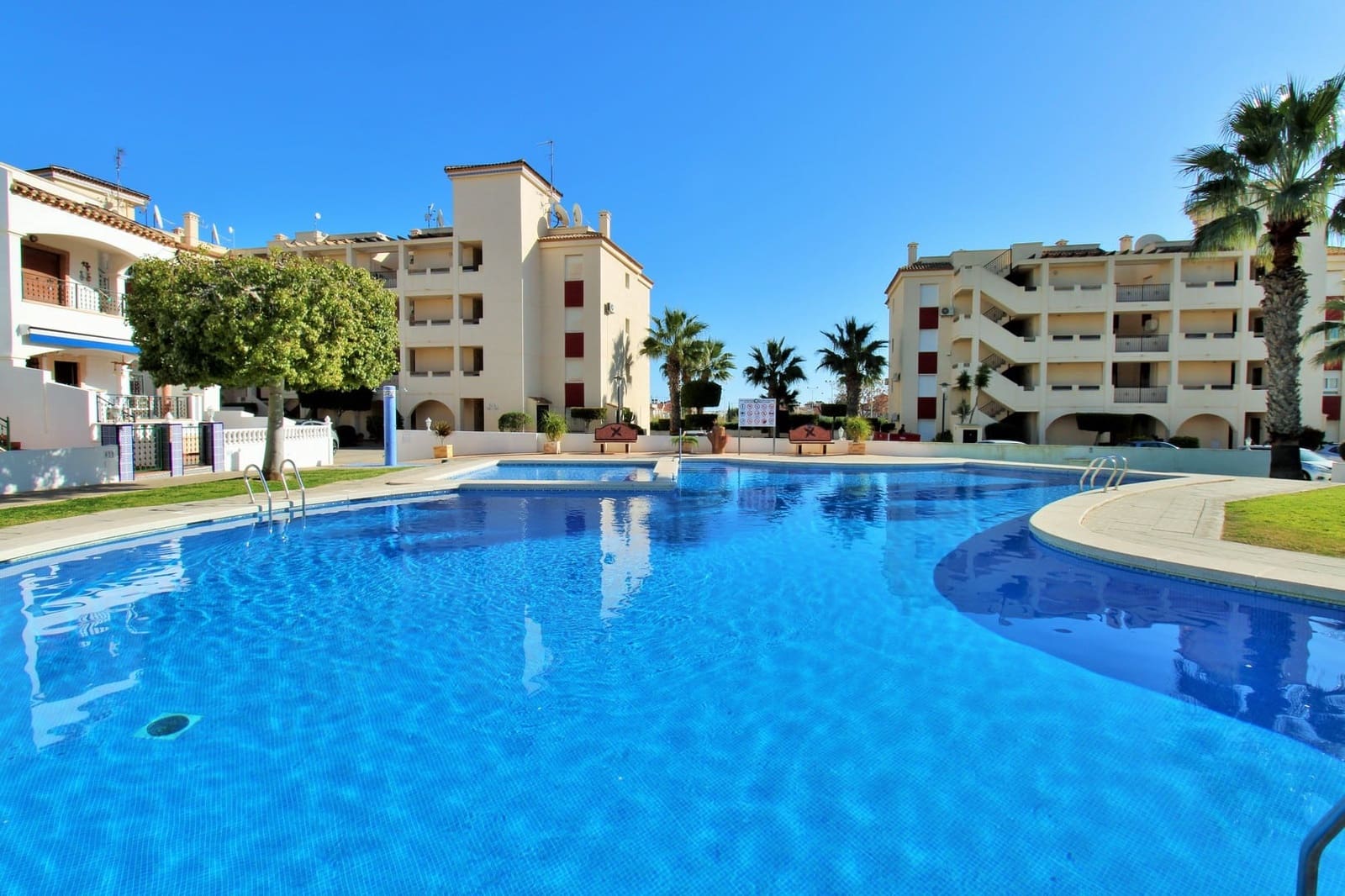 2 sovrum Lägenhet till salu i Playa Flamenca - 169 000 € (Ref: 9831089)