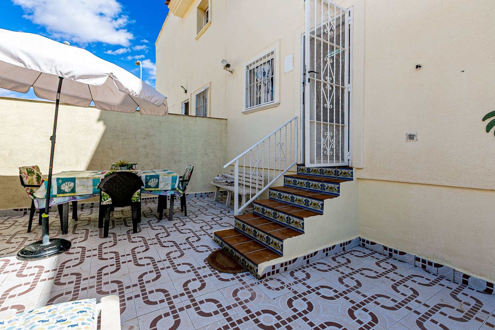 2 bedroom Apartment for sale in Playa Flamenca with pool - € 199,999 (Ref: 9831090)