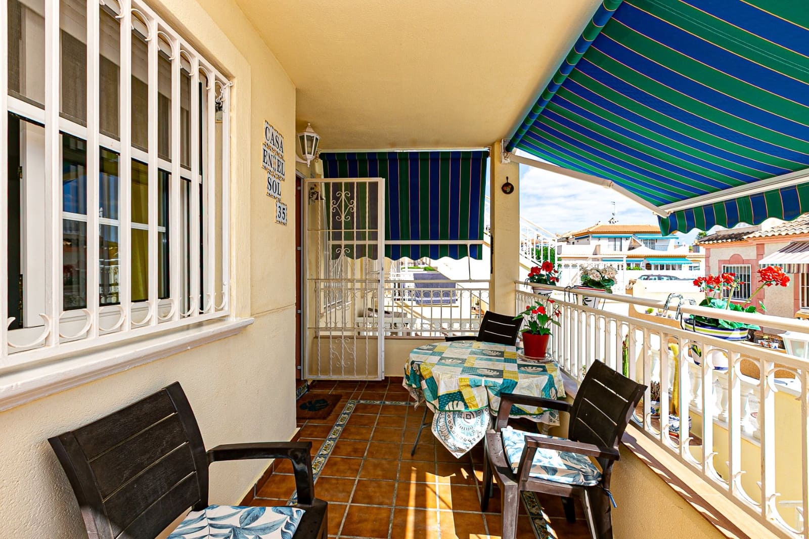 2 bedroom Apartment for sale in Playa Flamenca with pool - € 199,999 (Ref: 9831090)
