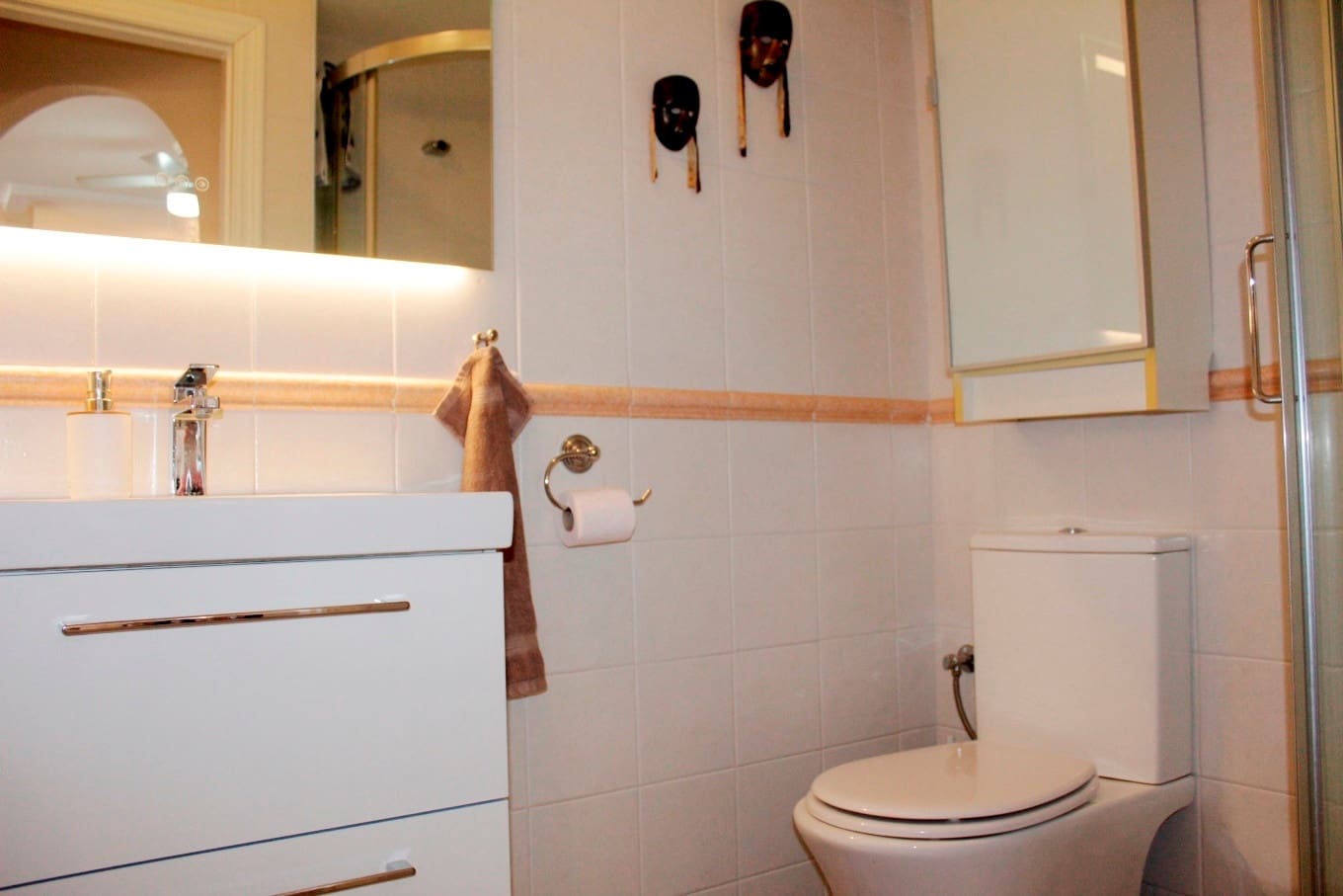 3 sypialnia Willa na sprzedaż w Orihuela Costa z basenem garażem - 235 000 € (Ref: 9866788)