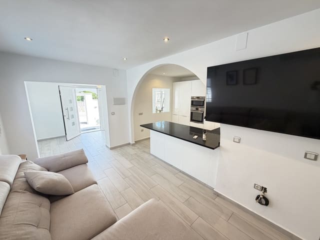2 soveværelse Villa til salg i Blue Lagoon - € 249.000 (Ref: 9866800)