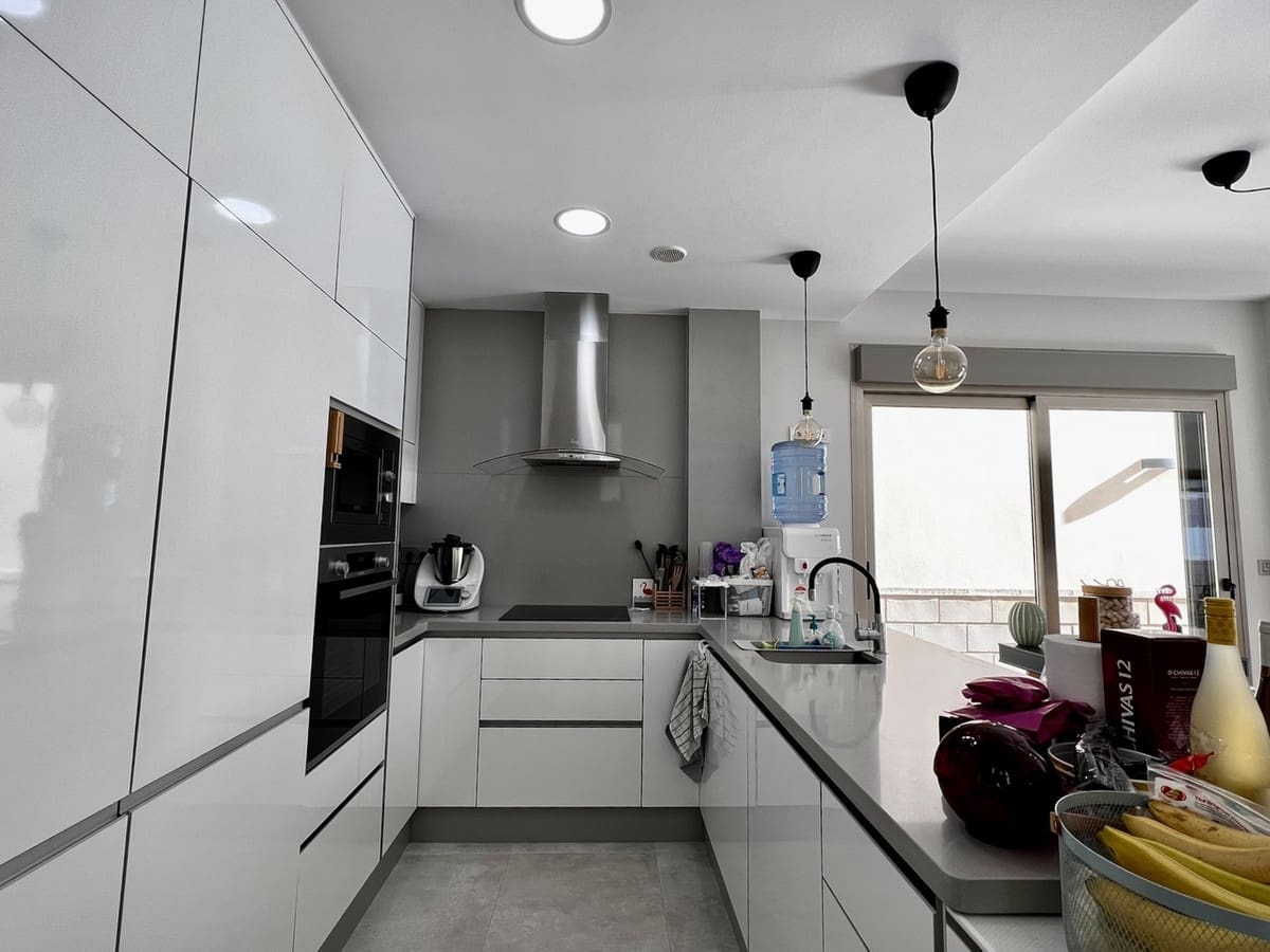 3 sypialnia Willa na sprzedaż w Villamartin - 355 000 € (Ref: 9884341)
