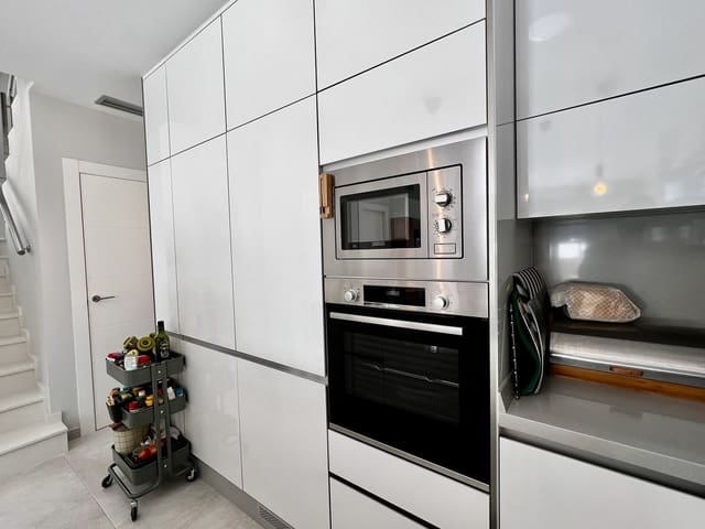 3 sypialnia Willa na sprzedaż w Villamartin, Orihuela - 355 000 € (Ref: 9884341)