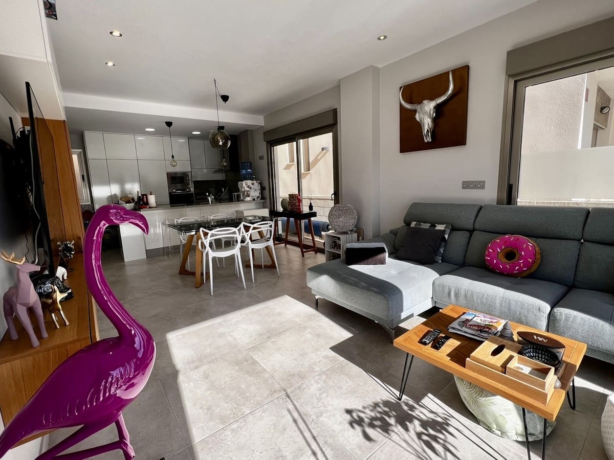 3 sypialnia Willa na sprzedaż w Villamartin - 355 000 € (Ref: 9884341)