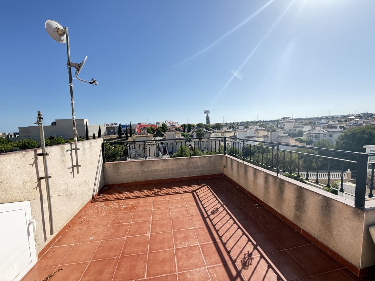 3 bedroom Semi-detached Villa for sale in Playa Flamenca - € 195,000 (Ref: 9899277)