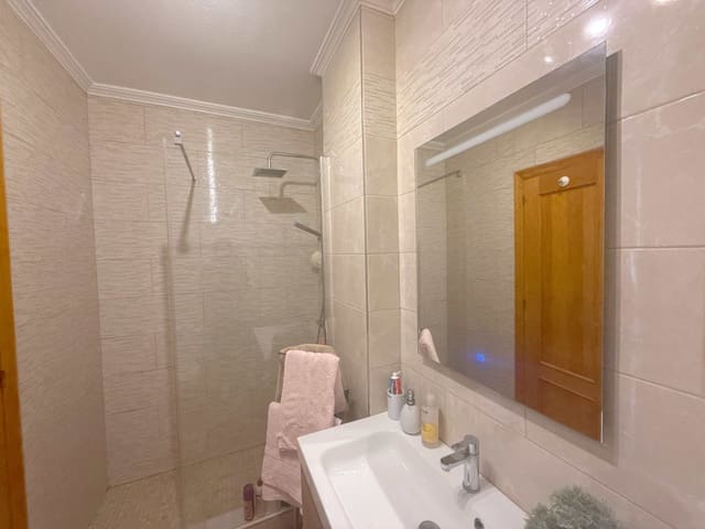 2 Zimmer Apartment zu verkaufen in Cabo Roig, Orihuela mit Pool Garage - 169.950 € (Ref: 9910402)