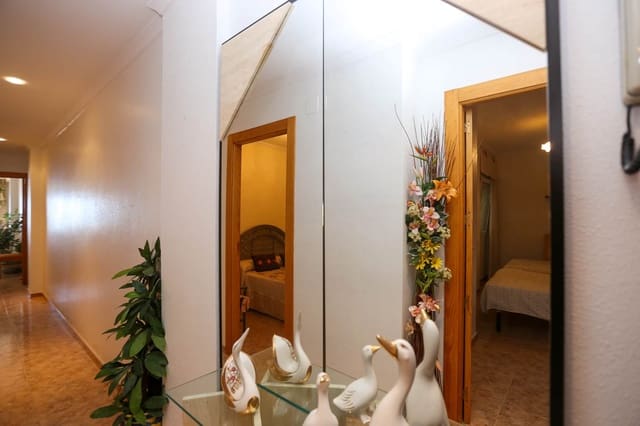 3 soveværelse Lejlighed til salg i Gaspar Perelló, Torrevieja med garage - € 365.000 (Ref: 9947468)