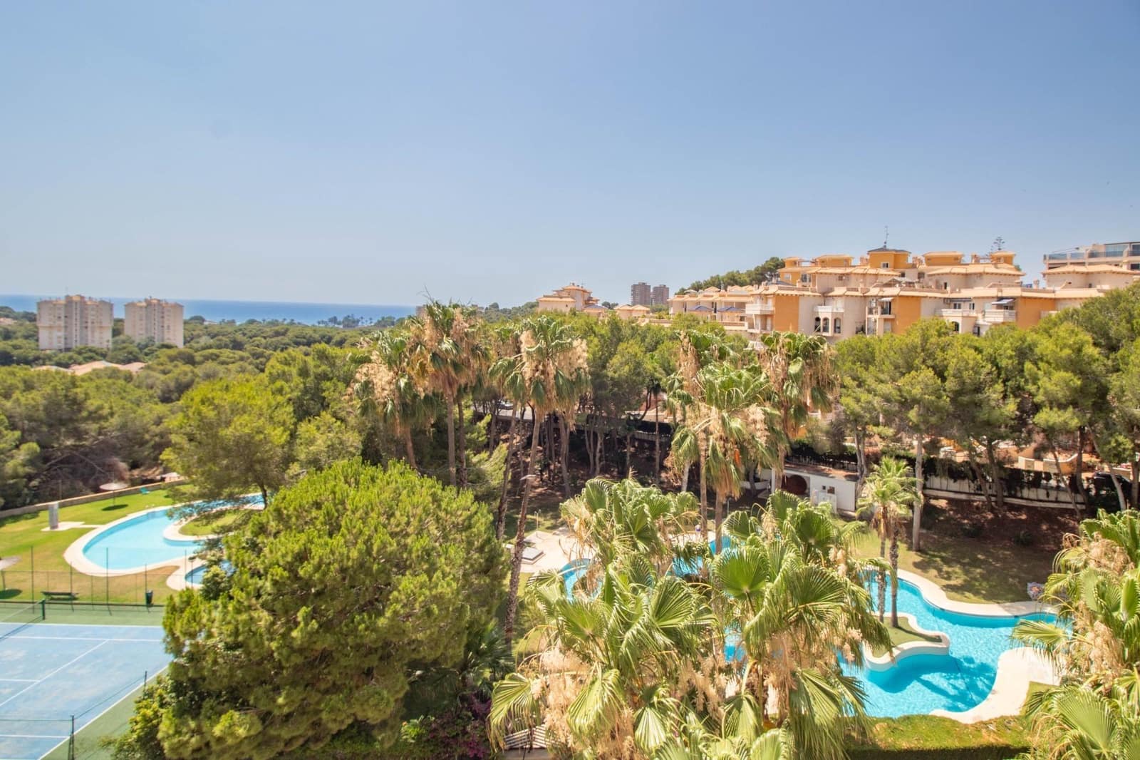 2 soveværelse Lejlighed til salg i Dehesa de Campoamor - € 159.900 (Ref: 9947476)
