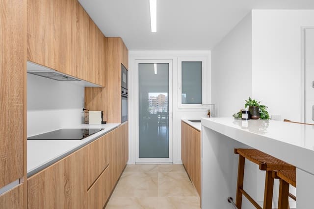 2 soveværelse Lejlighed til salg i Punta Prima, Torrevieja - € 379.000 (Ref: 9978485)