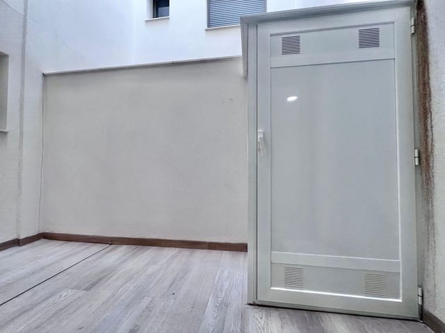 2 soveværelse Lejlighed til salg i Centro - Muelle Pesquero, Torrevieja - € 229.000 (Ref: 9982962)