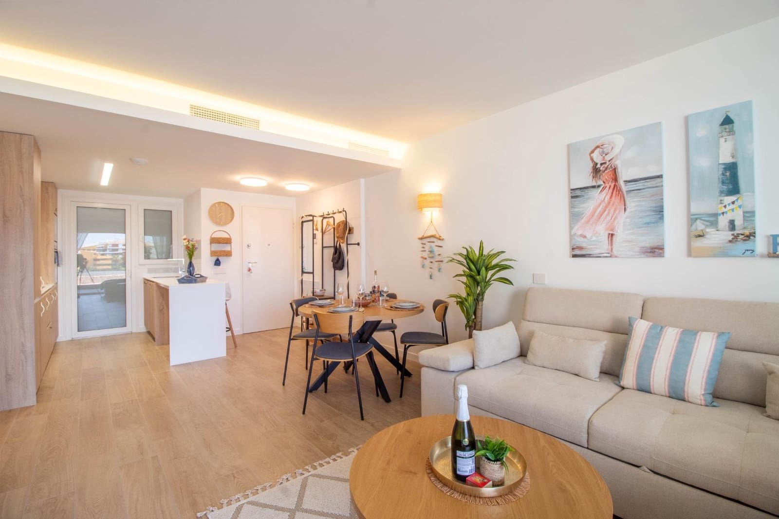 2 makuuhuone Huoneisto myytävänä paikassa Punta Prima - 370 000 € (Ref: 9982968)