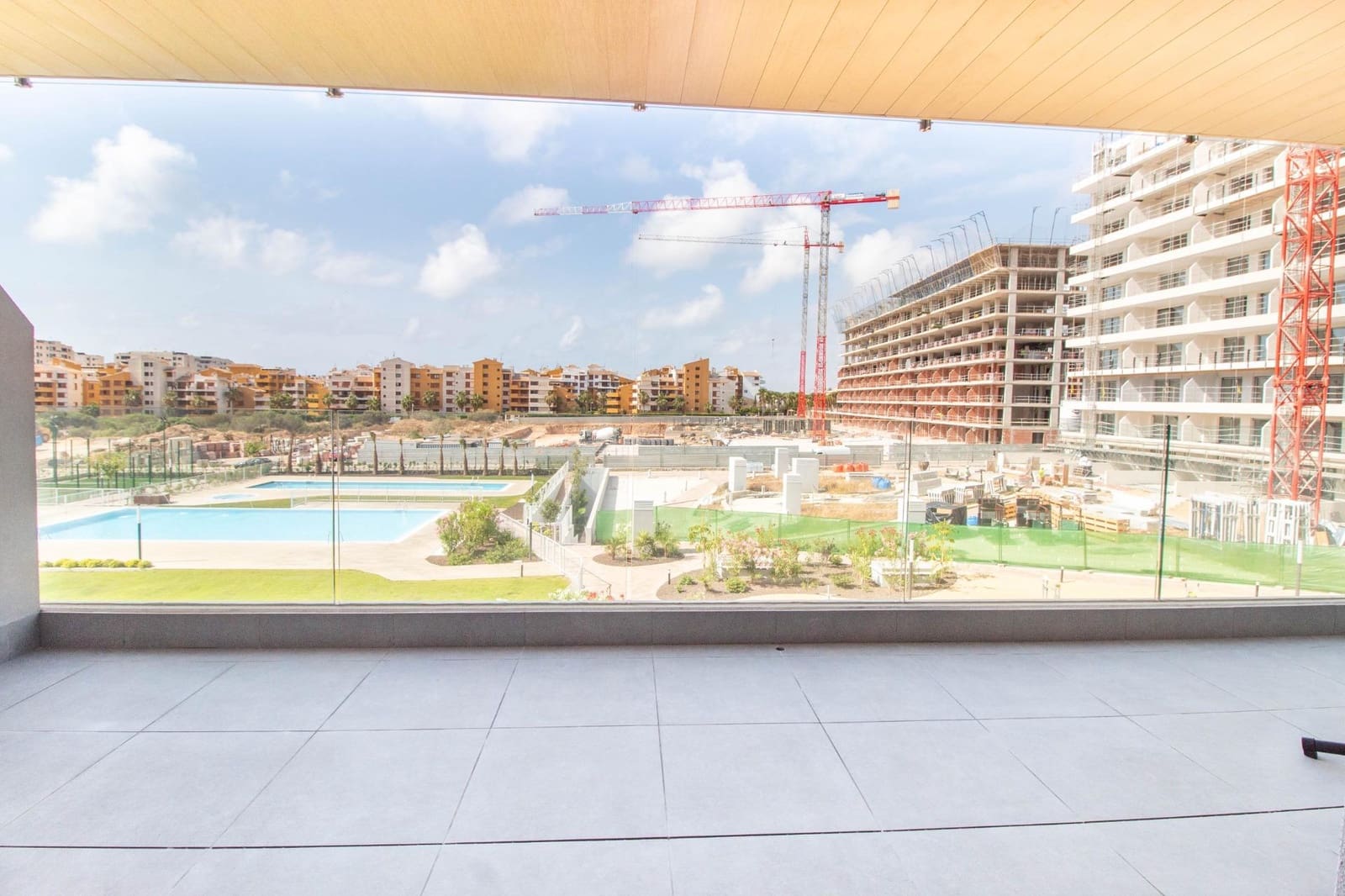 2 makuuhuone Huoneisto myytävänä paikassa Punta Prima - 370 000 € (Ref: 9982968)