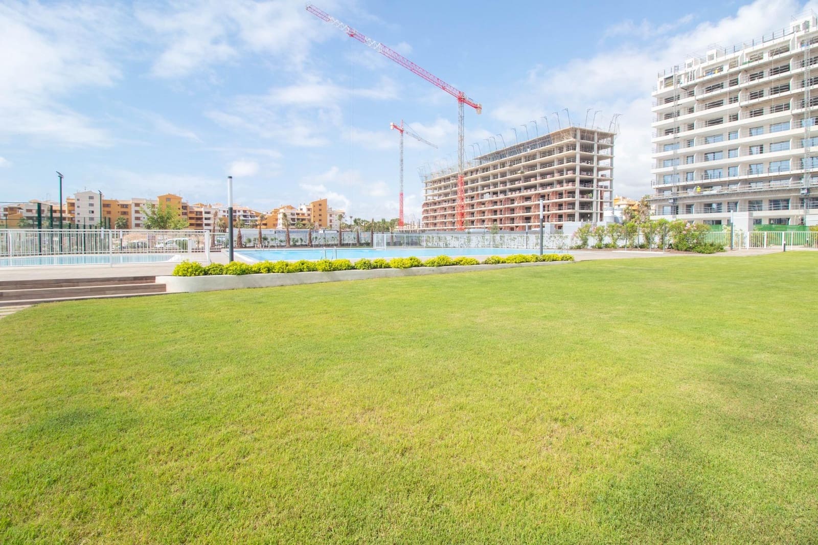 2 makuuhuone Huoneisto myytävänä paikassa Punta Prima - 370 000 € (Ref: 9982968)