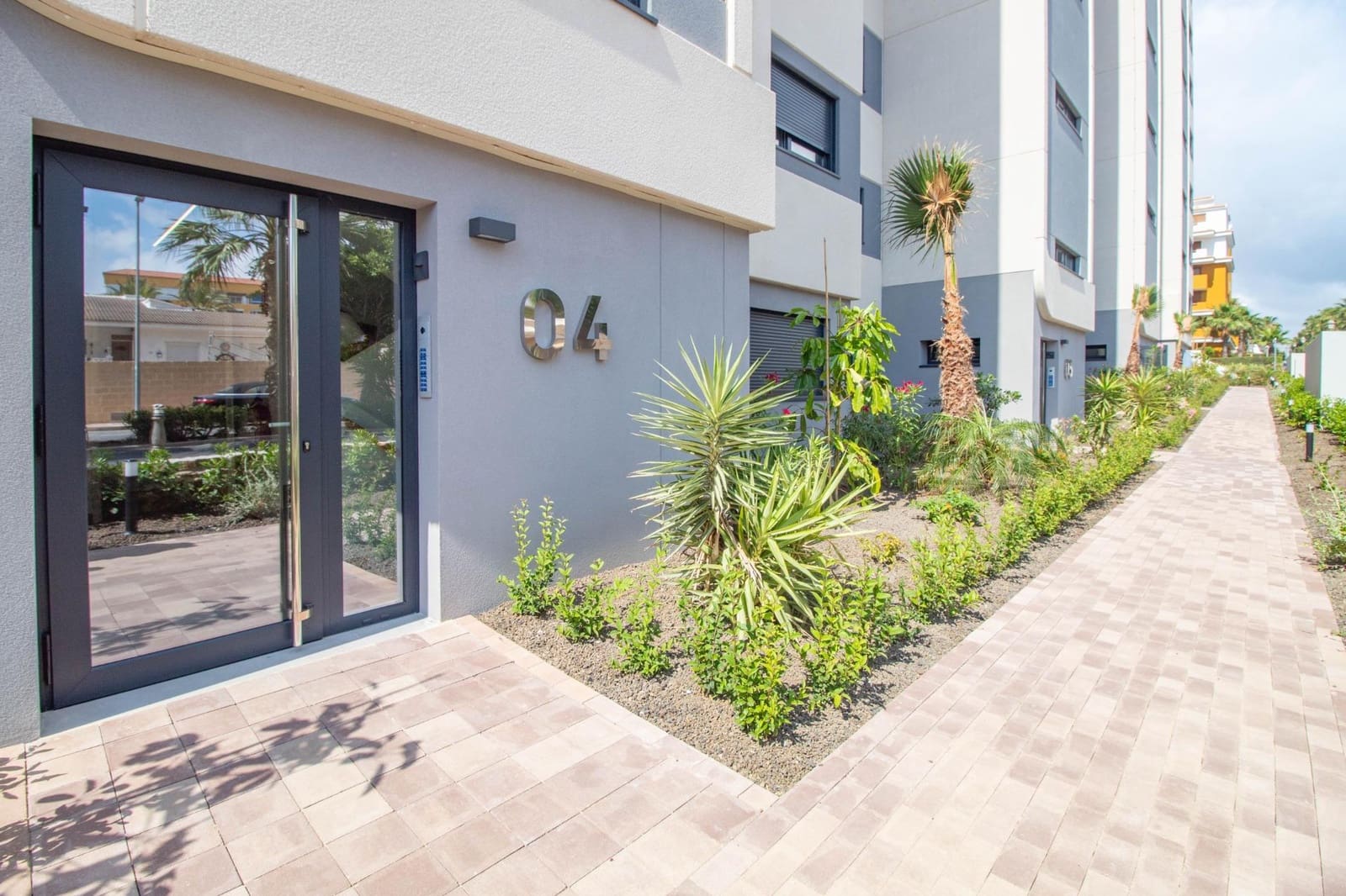 2 makuuhuone Huoneisto myytävänä paikassa Punta Prima - 370 000 € (Ref: 9982968)