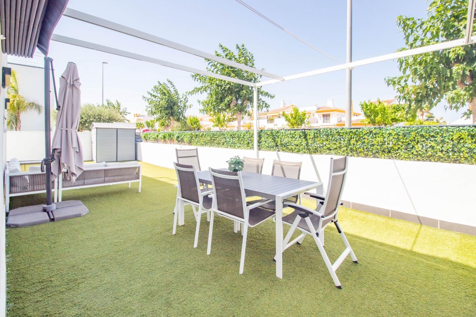 2 slaapkamer Bungalow te koop in Torre de la Horadada - € 293.900 (Ref: 9982971)