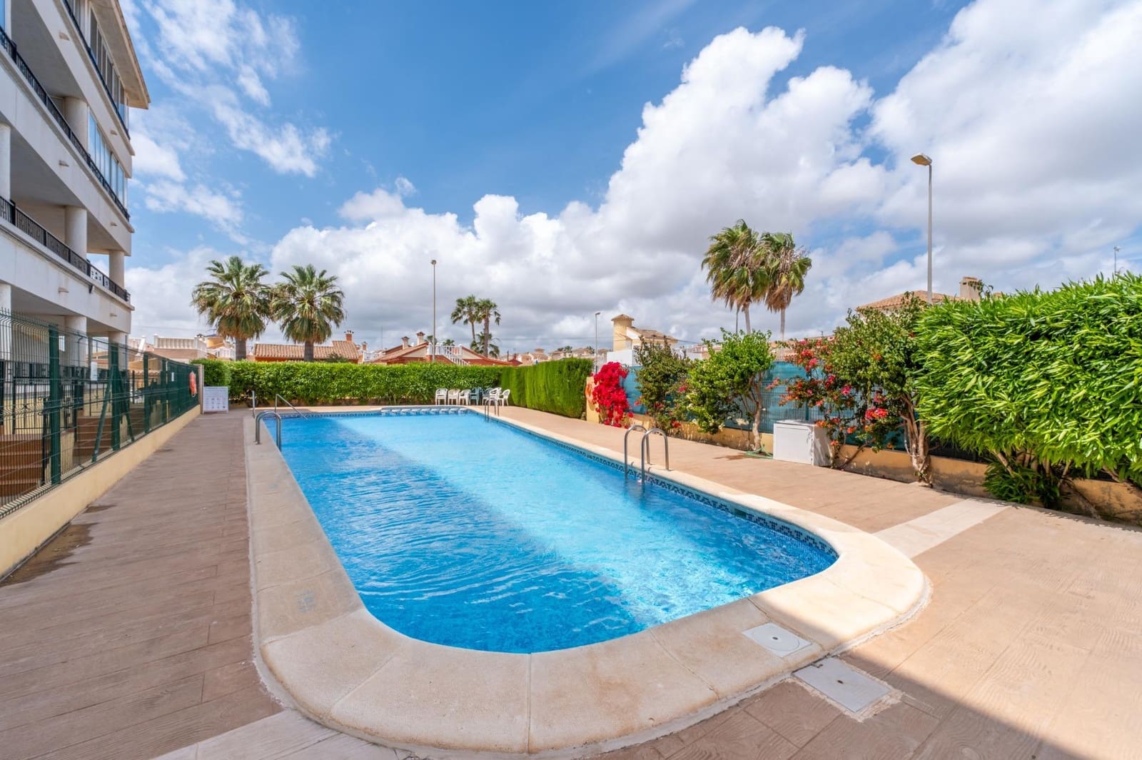 2 soveværelse Lejlighed til salg i Playa Flamenca - € 194.800 (Ref: 9982973)