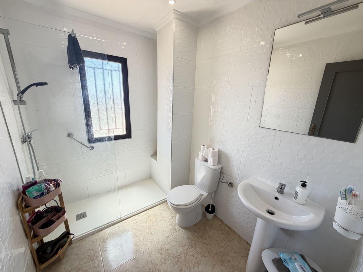 3 sypialnia Willa na sprzedaż w Villamartin z basenem garażem - 222 000 € (Ref: 9984542)