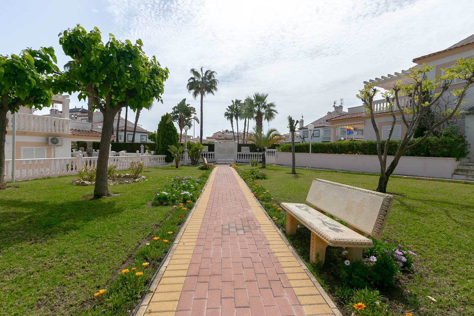 3 chambre Penthouse à vendre à Orihuela Costa avec piscine - 210 000 € (Ref: 9993920)