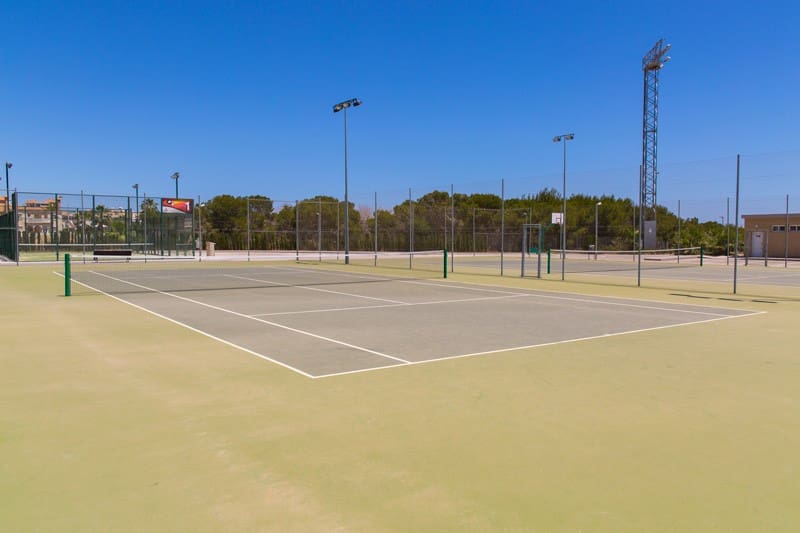 2 bedroom Apartment for sale in Playa Flamenca with pool - € 160,000 (Ref: 9993921)