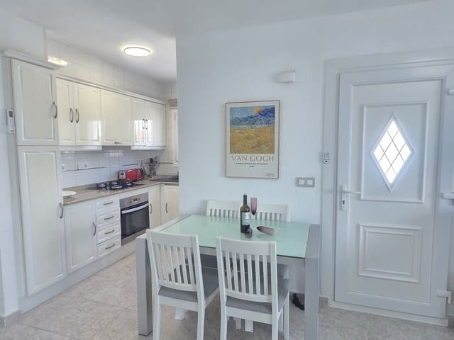 Apartamento de 2 habitaciones en Villamartin, Orihuela en venta con piscina - 199.000 € (Ref: 9993922)