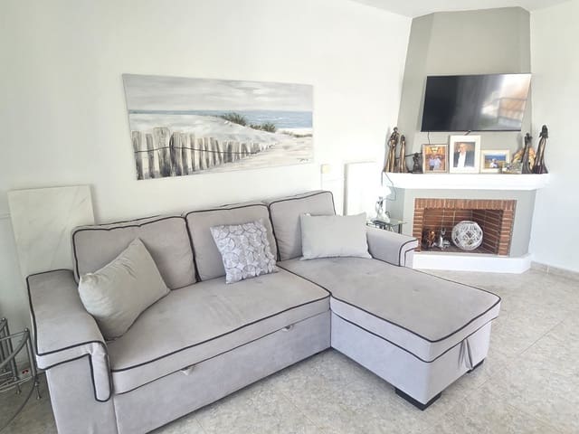 Apartamento de 2 habitaciones en Villamartin, Orihuela en venta con piscina - 199.000 € (Ref: 9993922)